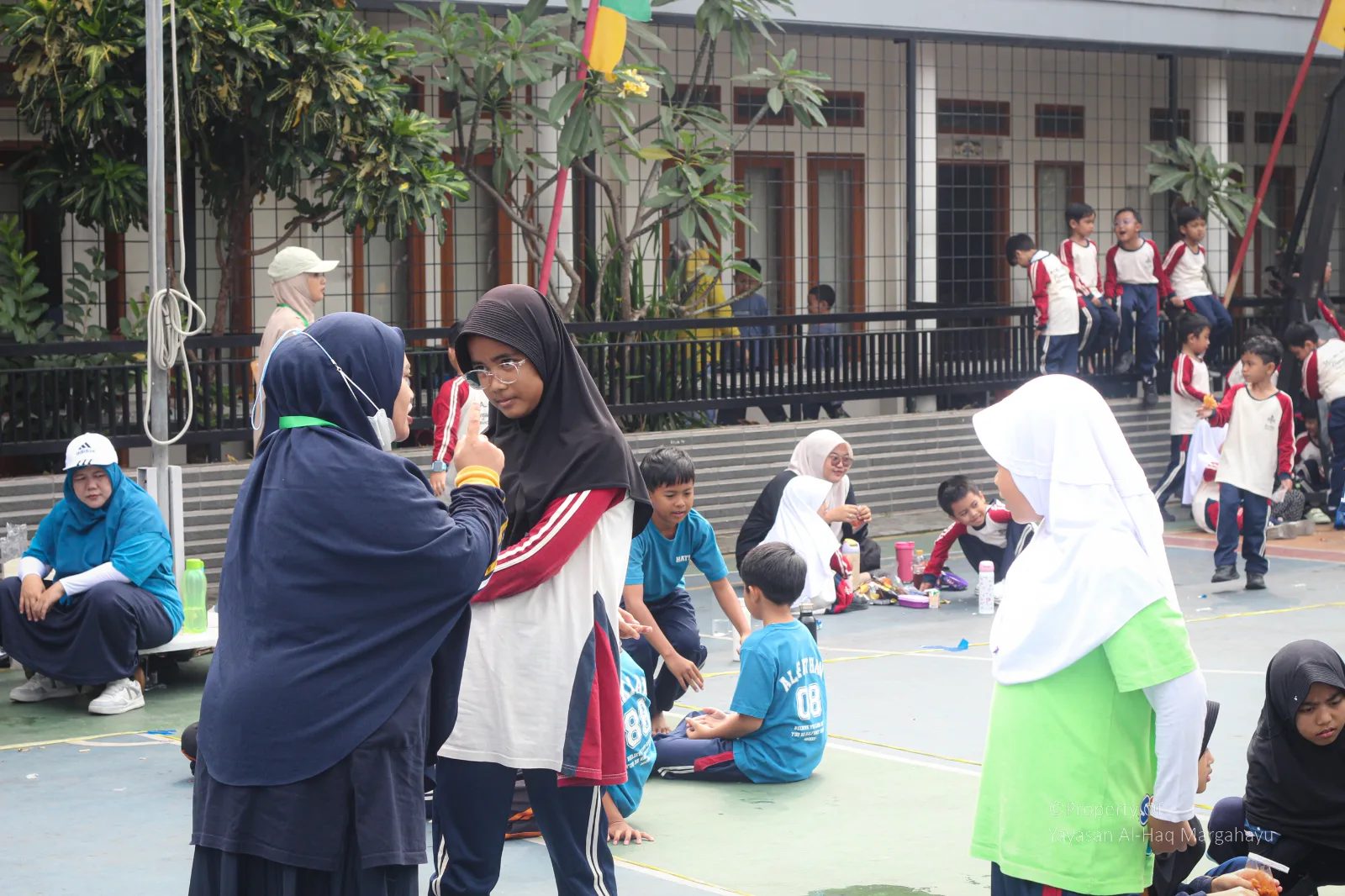 MI AL-HAQ  SEMARAK LOMBA 17 AGUSTUS foto 16 - Al-Haq Margahayu