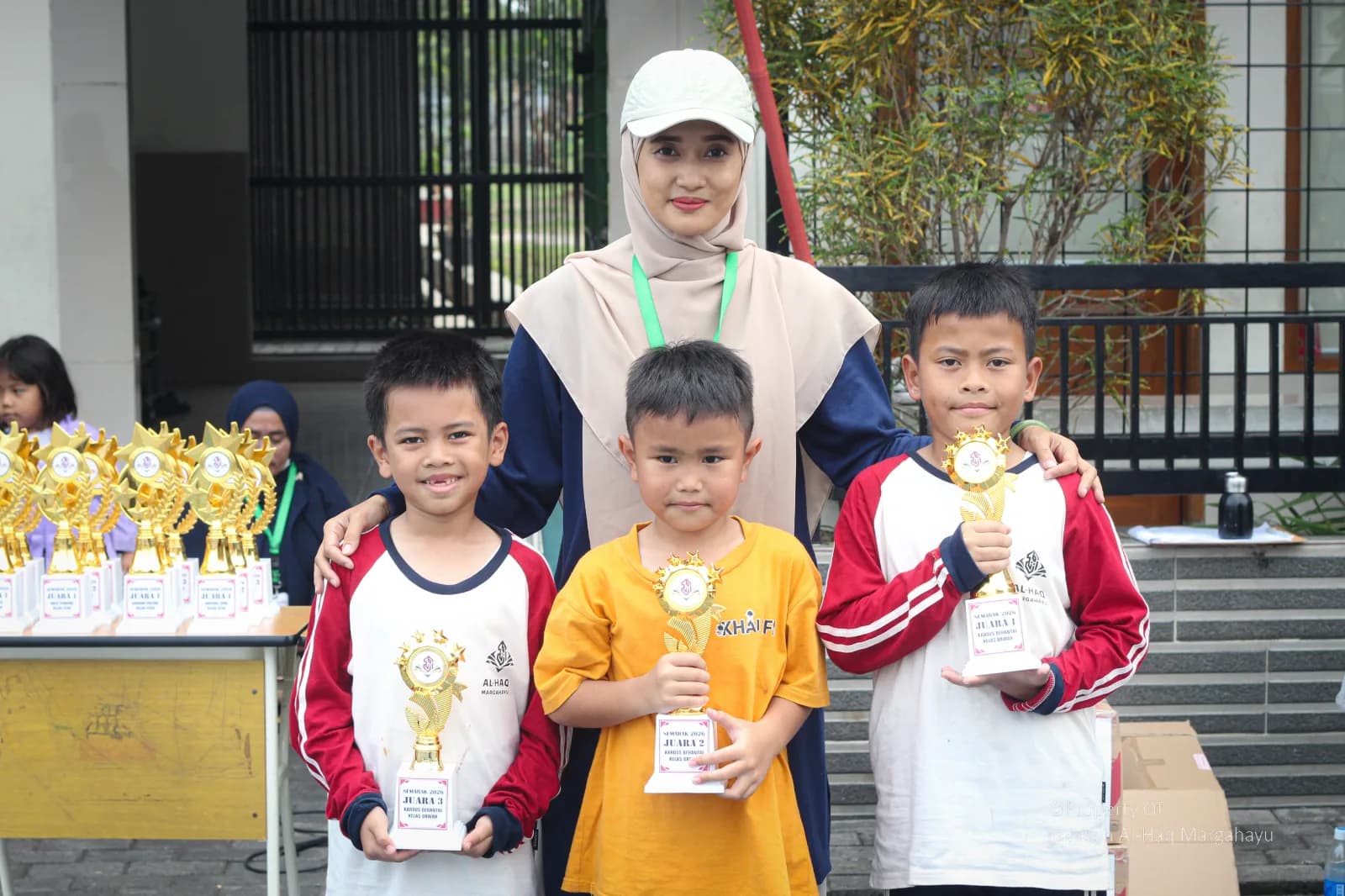 MI AL-HAQ  SEMARAK LOMBA 17 AGUSTUS foto 23 - Al-Haq Margahayu