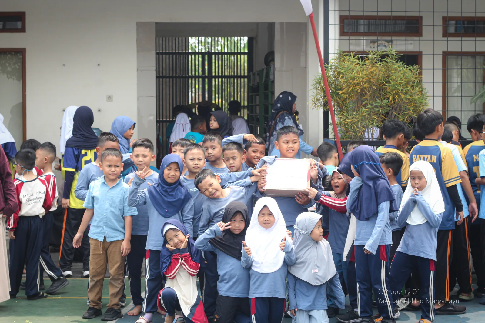 MI AL-HAQ  SEMARAK LOMBA 17 AGUSTUS foto 27 - Al-Haq Margahayu