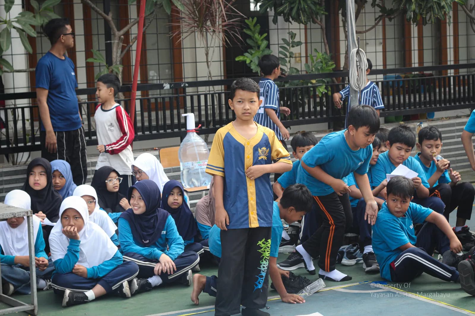 MI AL-HAQ  SEMARAK LOMBA 17 AGUSTUS foto 6 - Al-Haq Margahayu