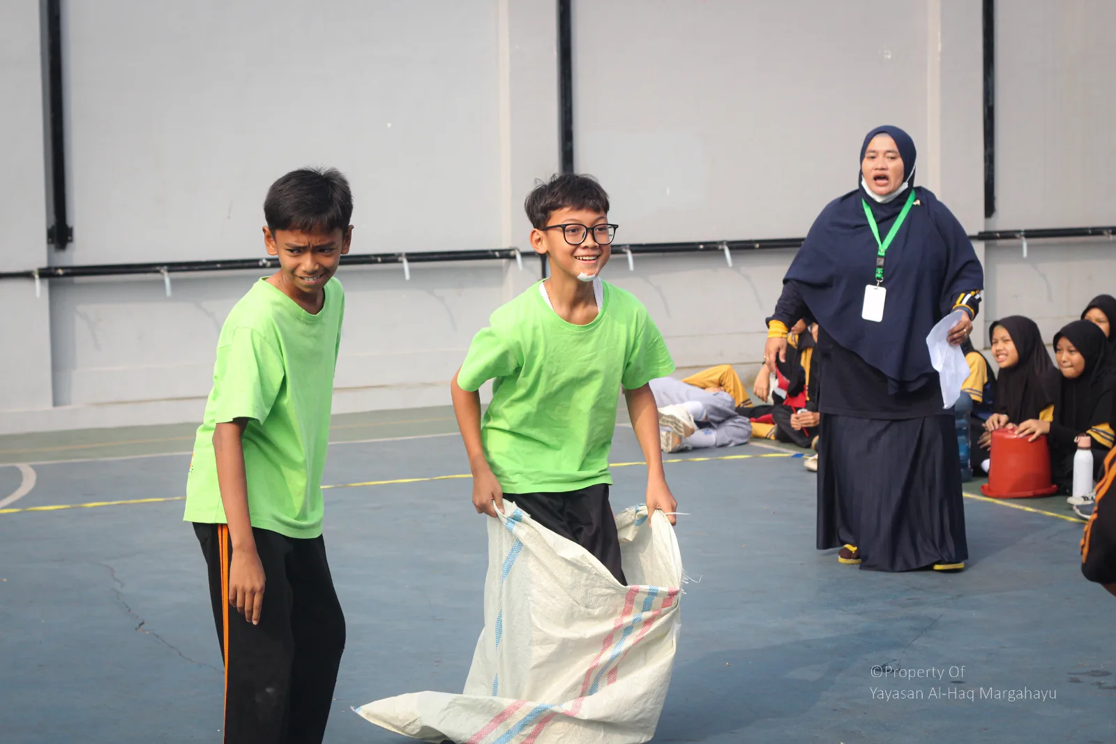 MI AL-HAQ  SEMARAK LOMBA 17 AGUSTUS foto 8 - Al-Haq Margahayu