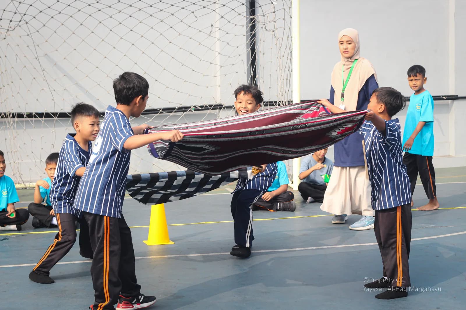 MI AL-HAQ  SEMARAK LOMBA 17 AGUSTUS foto 9 - Al-Haq Margahayu