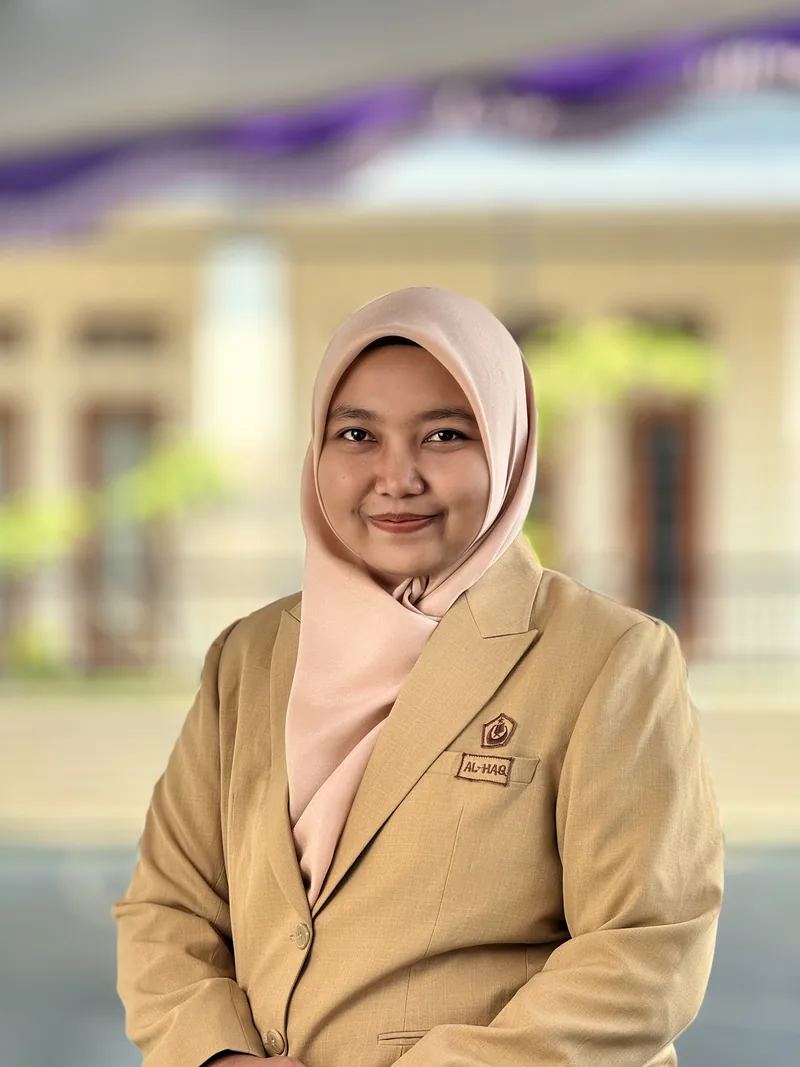 Foto Arini Romlah, S.Ag Guru MI Al-Haq Margahayu Bandung