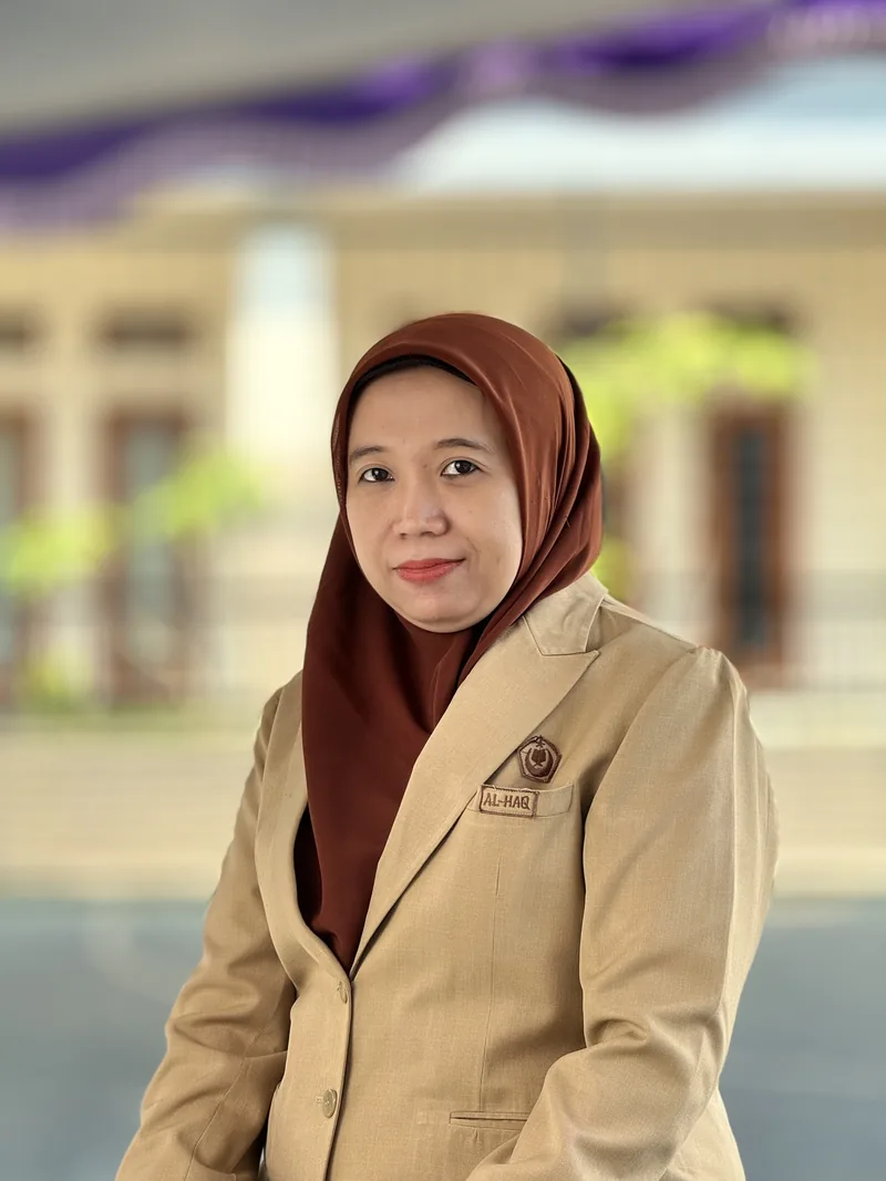 Foto Dewi Yulia Ningsih, S.Pd.I Guru MI Al-Haq Margahayu Bandung