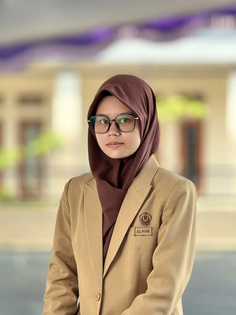 Foto Dilah Karimah, S.Ag Guru MI Al-Haq Margahayu Bandung