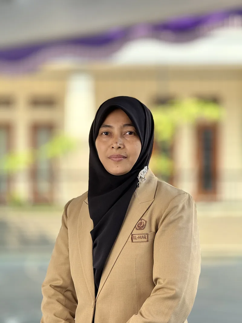 Foto Siti Mar'atun, S.Pd Guru MTs Al-Haq Margahayu Bandung