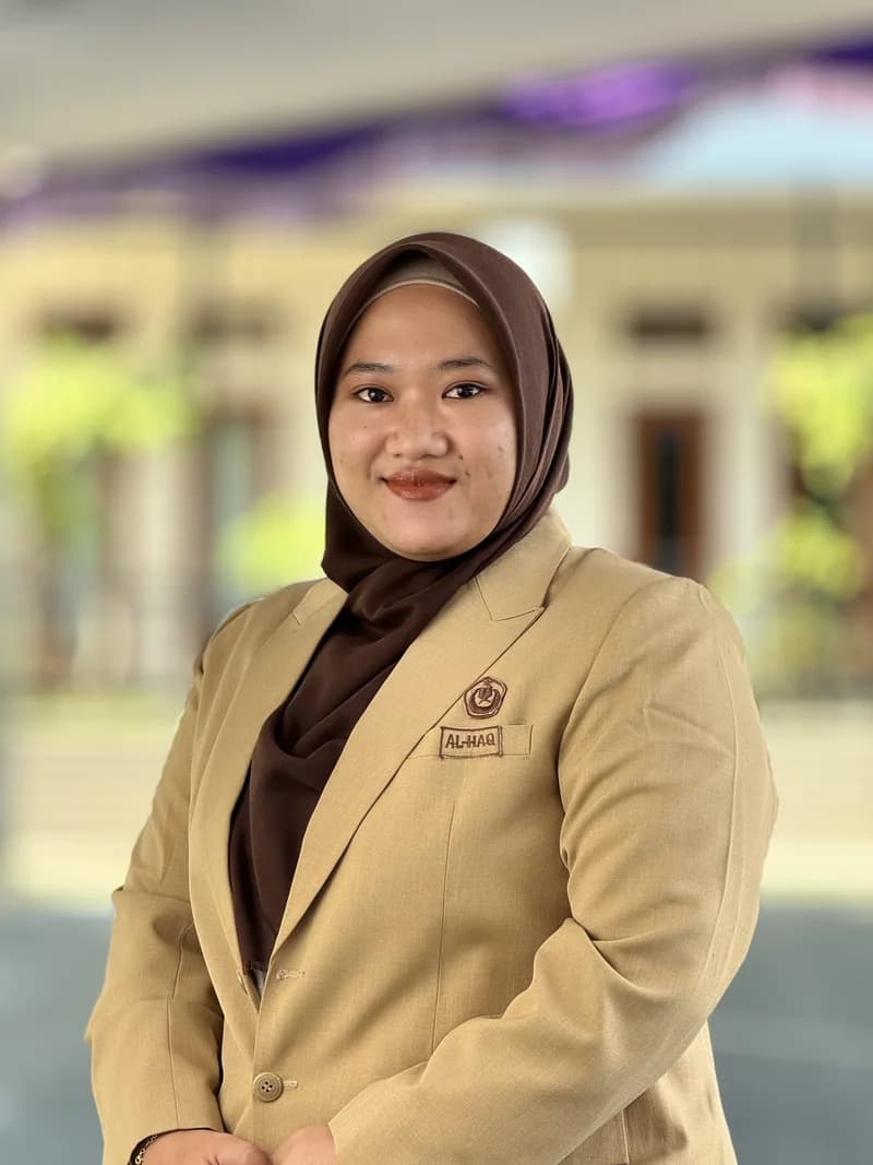 Foto Suci Ramadhiani, S.Psi Guru MTs Al-Haq Margahayu Bandung